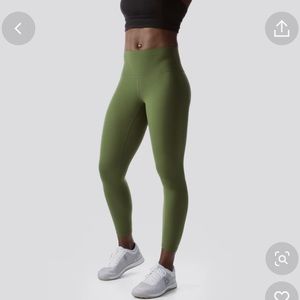 Born Primitive **Like NEW Inspire Legging in Tactical Green Size Medium